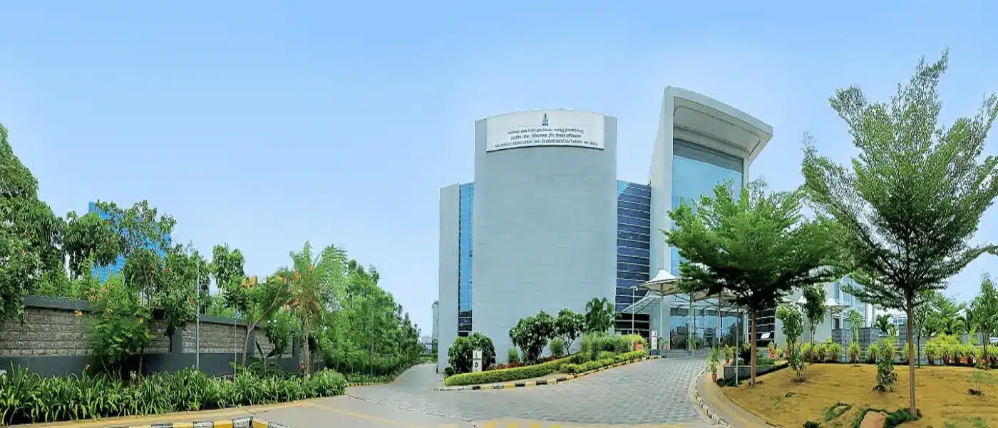 What is Insurance Regulatory and Development Authority of India (IRDAI)?