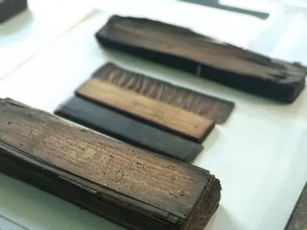 What is the National Mission for Manuscripts (NMM)?