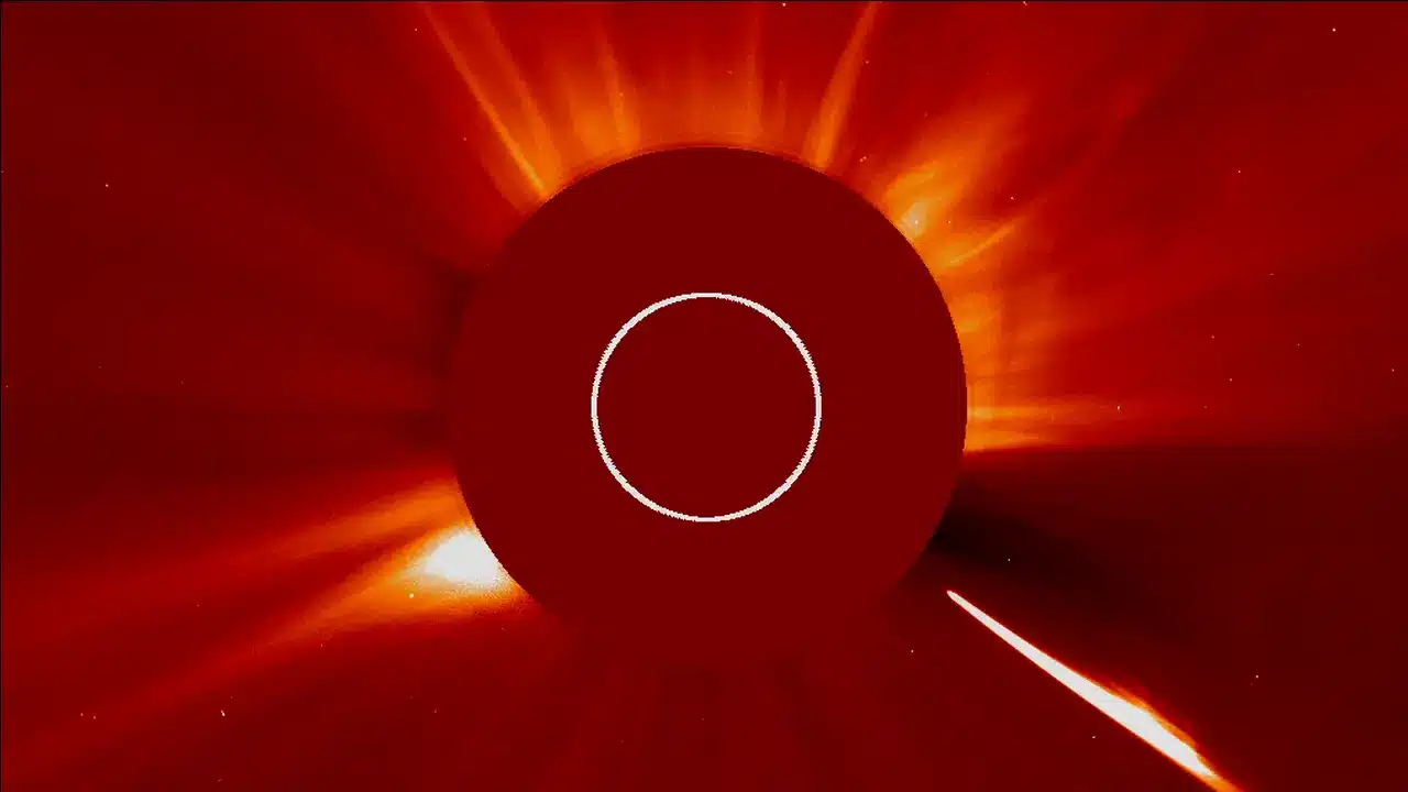 What are Sungrazing Comets?