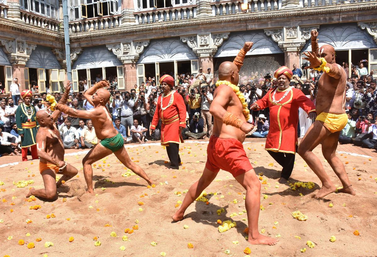 Vajra Mushti Kalaga