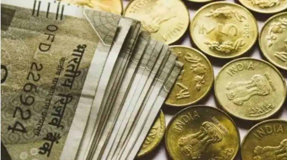 Understanding the Fall of the Indian Rupee to 84 Against the US Dollar