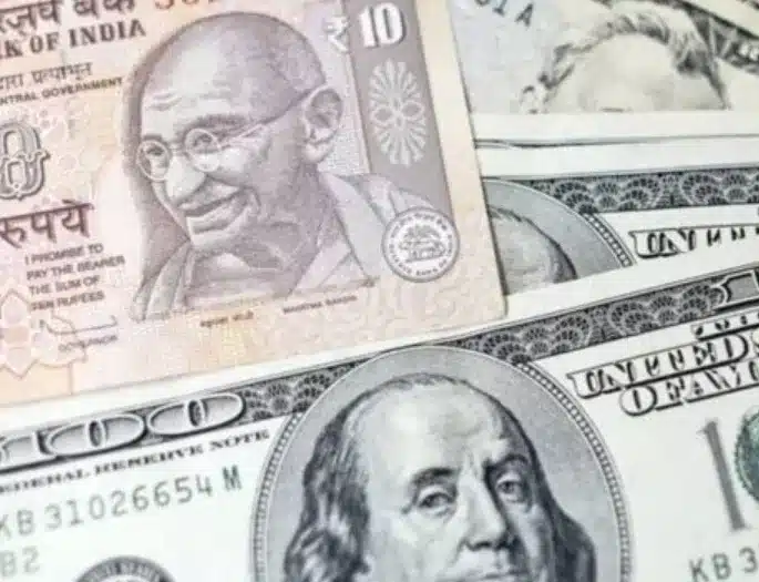 Why the Indian Rupee Is Falling Against the US Dollar: Causes and Impacts